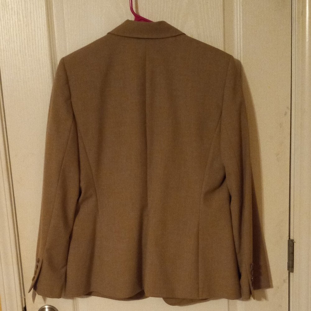 Blazer - Picture 3 of 3
